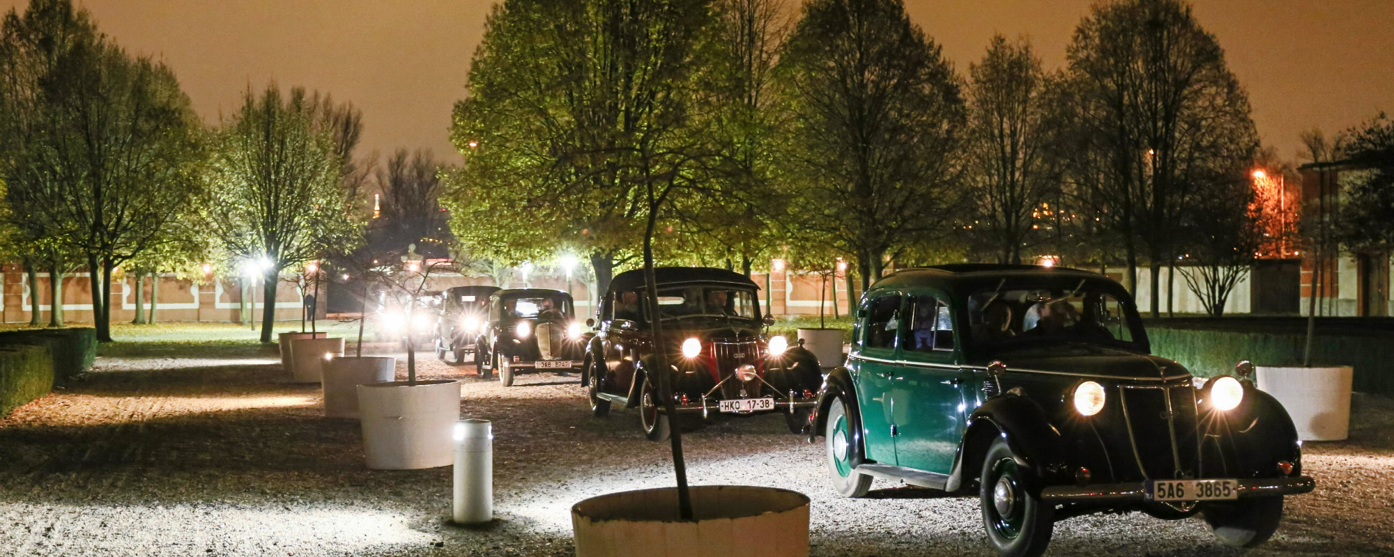 vintage carsA